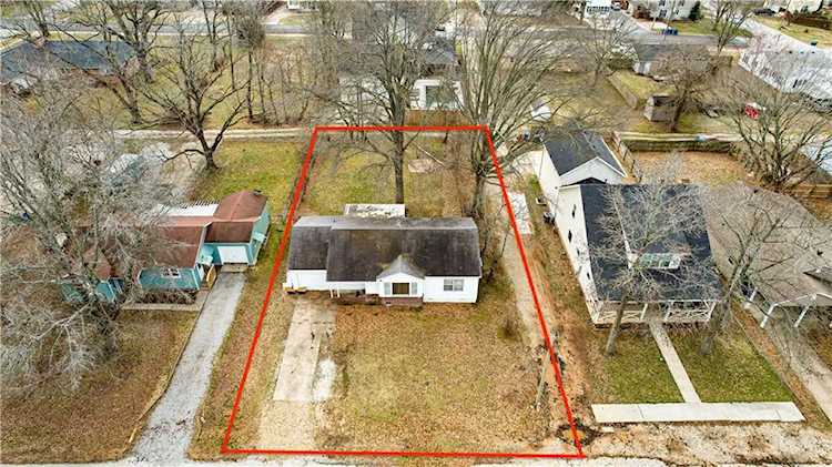 409 NW 7th St Bentonville, AR 72712