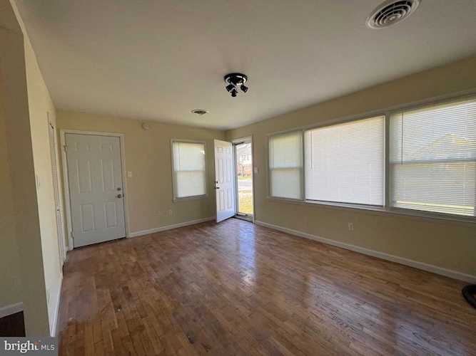 PHOTOS & DETAILS: 10604 Flower St, Berlin, MD 21811 For Sale - MLS #MDWO2011968 - Photos, Virtual Tour, School Info - Real Estate Listing Info Photo 1