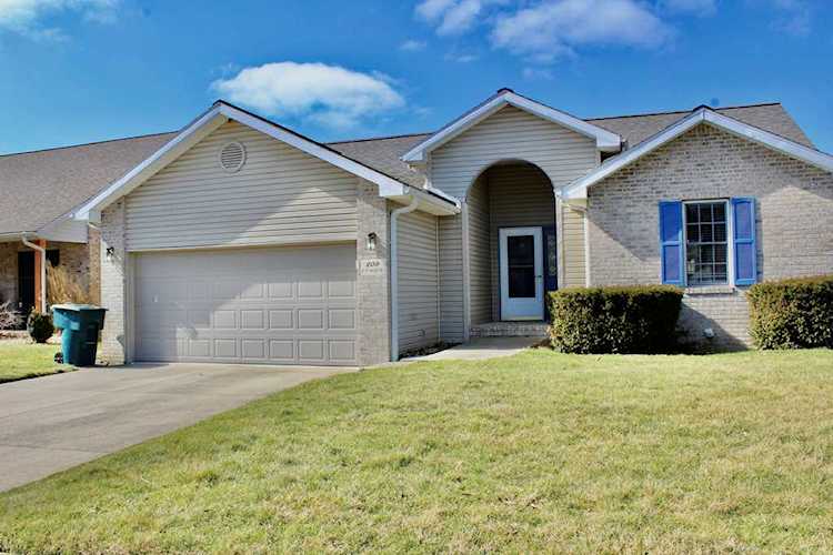 209 S Ivy Wood Dr Muncie, IN 47304 | MLS 21907692 Photo 1