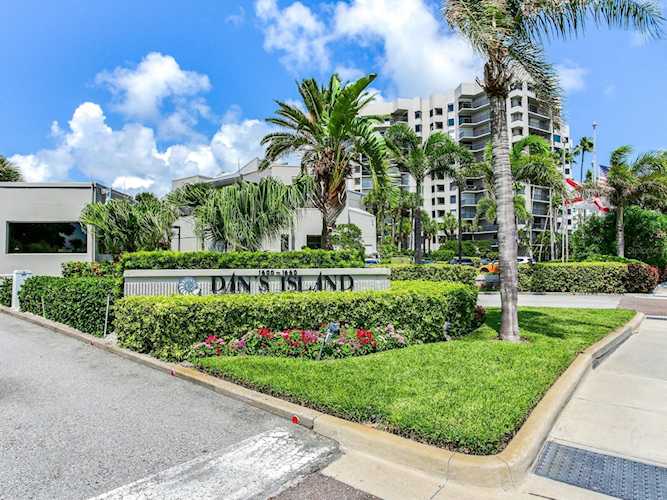 1600 Gulf Blvd #817 Clearwater, FL 33767