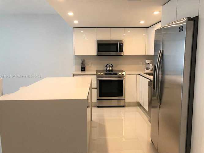 19390 Collins Ave #911 Sunny Isles Beach, FL 33160