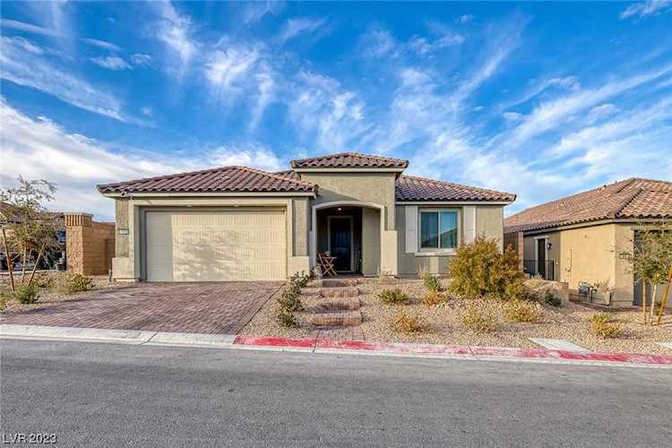 10996 Gardenova Ave Las Vegas, NV 89166