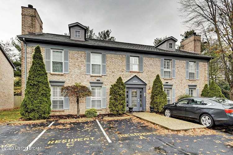 3809 Chamberlain Ln #A, Louisville, KY 40241 - Chamberlain Square $146,500 Photo 1