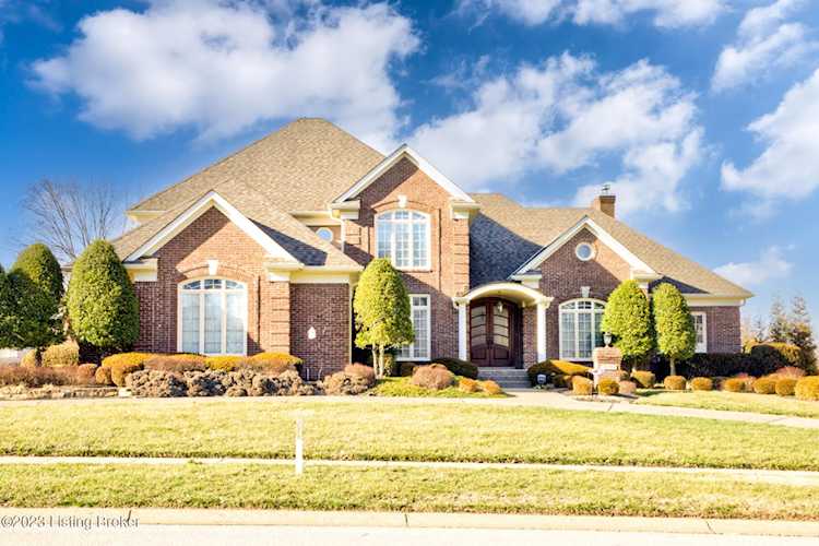 2008 Fairway Vista Dr Louisville, KY 40245