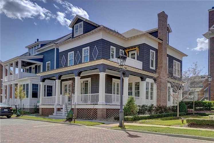 4044 Harlow St Virginia Beach, VA 23451