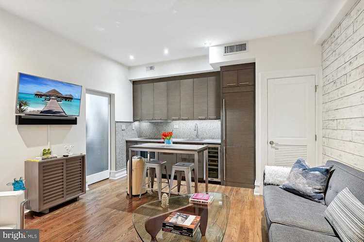 1801 16th St NW #102 Washington, DC 20009