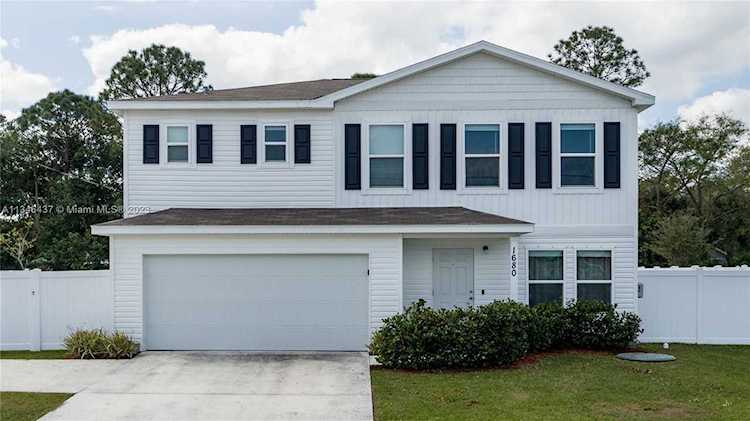 1680 SW Airoso Blvd Port St. Lucie, FL 34984