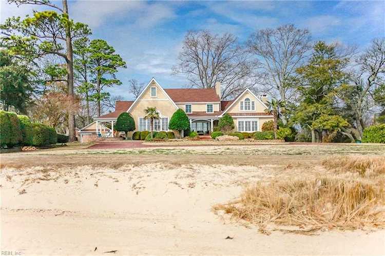 3743 Chesapeake Ave Hampton, VA 23661