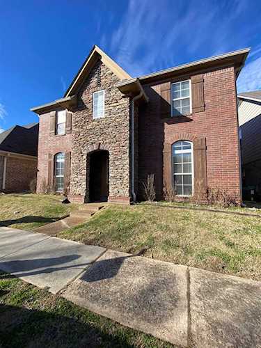 10244 Morning Hill Dr Cordova, TN 38016