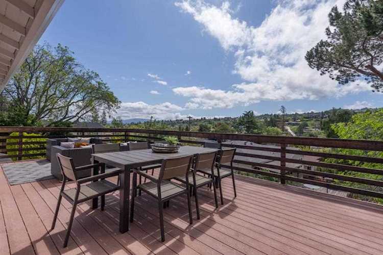 2149 Hillcrest Rd Redwood City, CA 94062