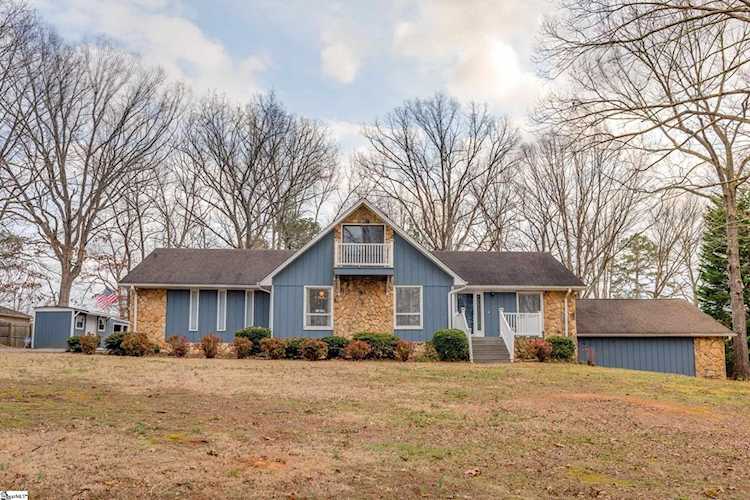 205 Autumn Dr Williamston, SC 29697 | MLS 1492482 Photo 1