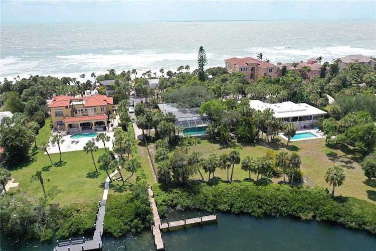 2812 Casey Key Rd Nokomis, FL 34275