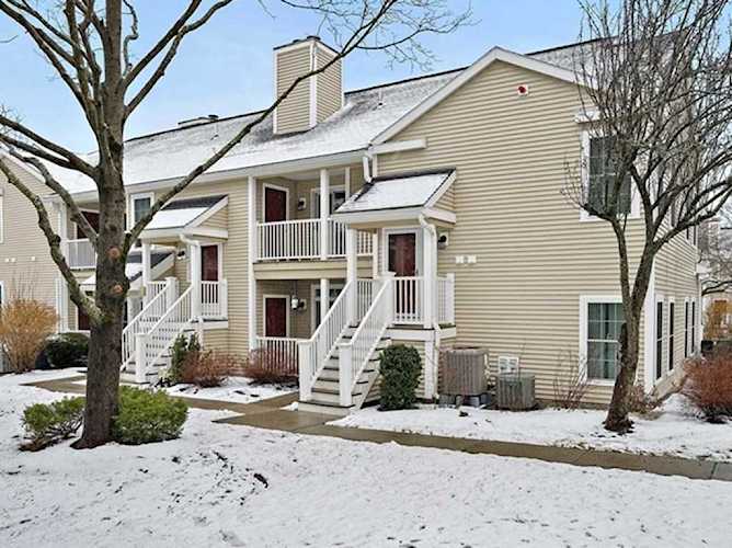 41 Bradford Commons Ln #41 Braintree, MA 02184 | MLS 73082183 Photo 1