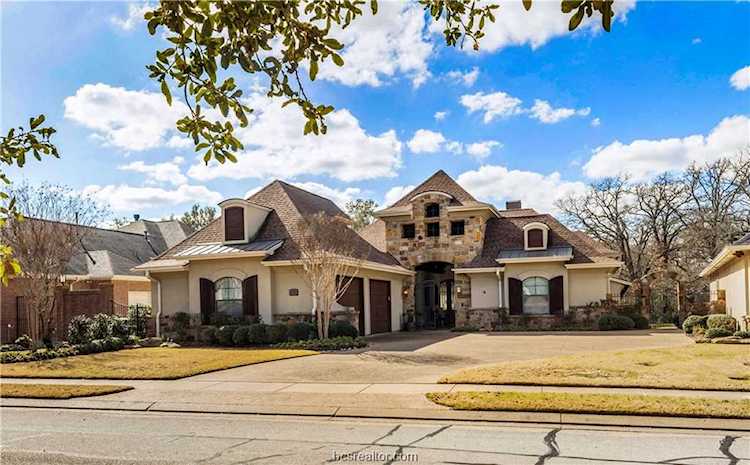 4311 Willowick Dr Bryan, TX 77802-6078
