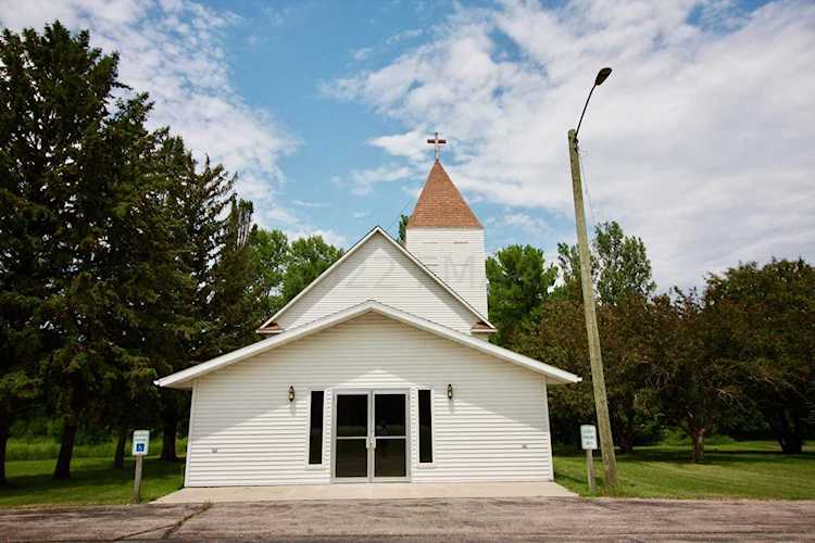 16695 Hwy 11 -- Hankinson, ND 58041 | MLS 22-3194 Photo 1