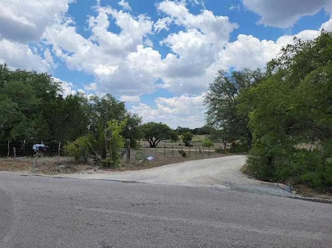 3604 County Road 274 Bertram, TX 78605