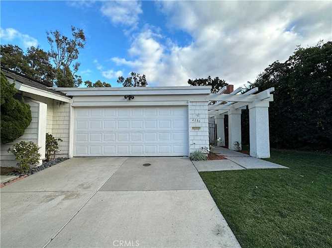 4886 Paseo De Vega Irvine, CA 92603 | MLS OC23033428 Photo 1