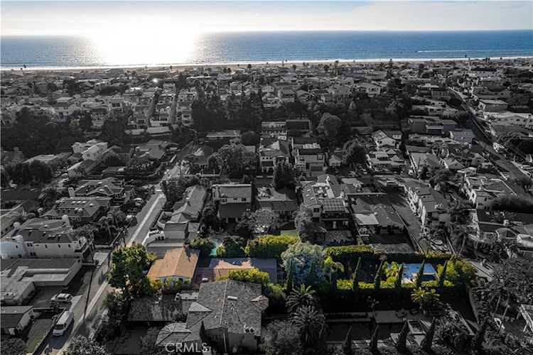 553 21st St Hermosa Beach, CA 90254