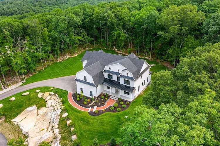 6 Whisper Way Hopkinton, MA 01748