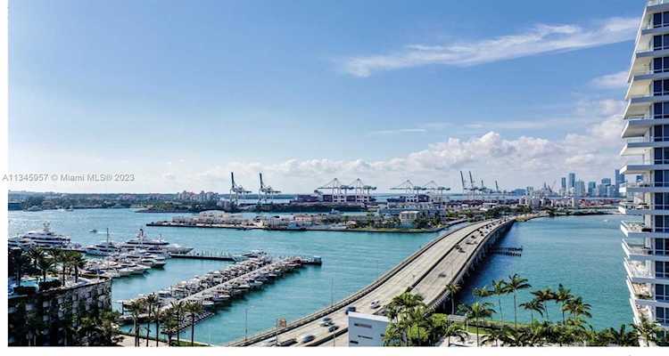500 Alton #1203 Miami Beach, FL 33139