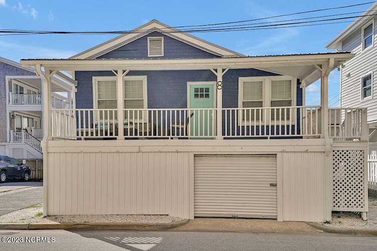 8 Latimer Street Wrightsville Beach, NC 28480