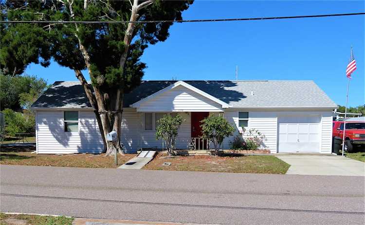 1110 Michigan Dr N Dunedin, FL 34698