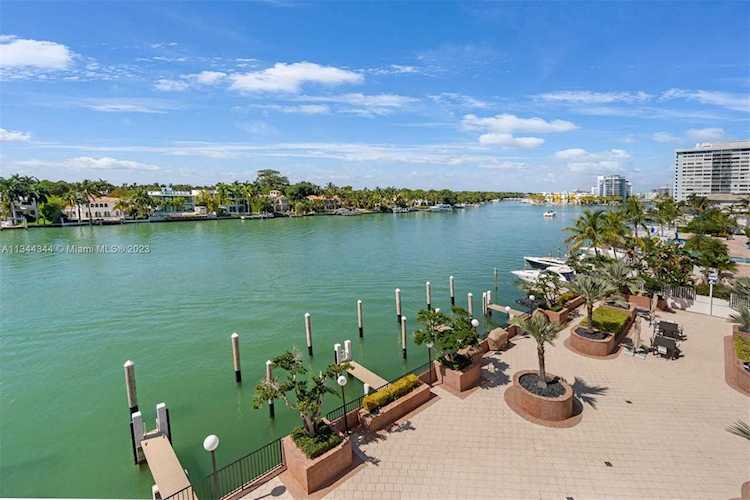 5660 W Collins Ave #4E Miami Beach, FL 33140