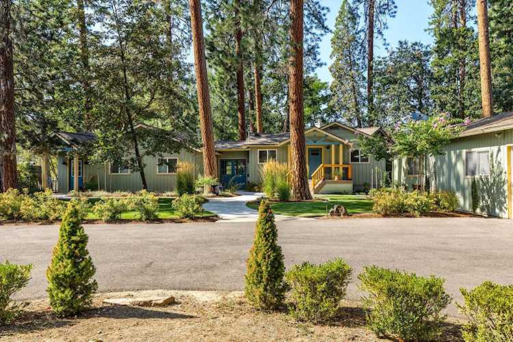 274 Park Dr Shady Cove, OR 97539