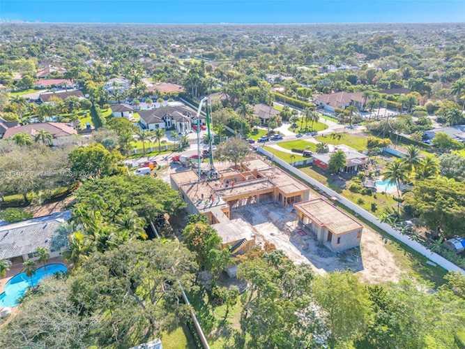 9900 SW 125th Ave Miami, FL 33186