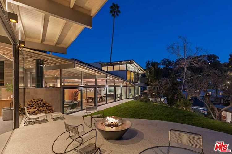 247 Amalfi Dr Santa Monica, CA 90402