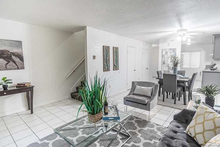 7099 Russan Ln Lemon Grove, CA 91945
