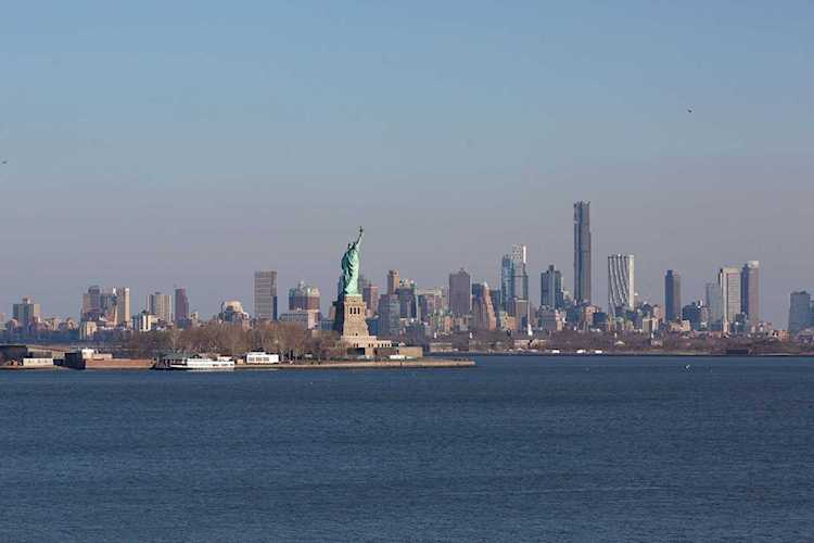 109 Shearwater Ct East #44 Jersey City, NJ 07305 | MLS 230000587 Photo 1