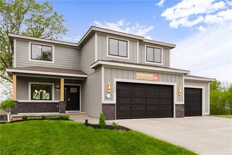 2308 Larkspur Ln Kearney, MO 64060