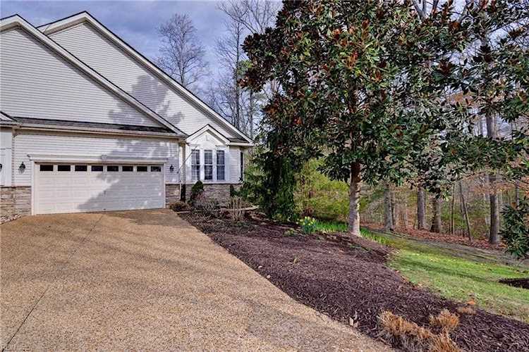 4340 Garden View Williamsburg, VA 23188