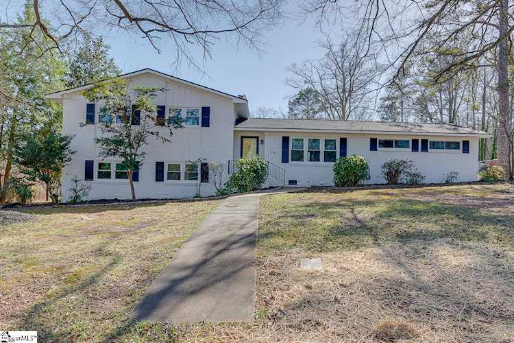 212 River Dr Williamston, SC 29697 | MLS 1492656 Photo 1