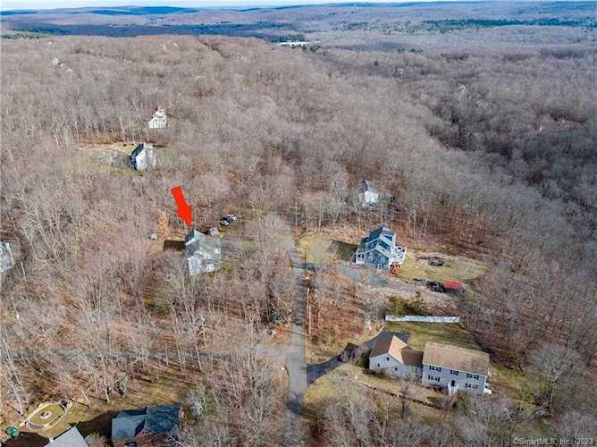 31 Lakewood Drive Madison, CT 06443