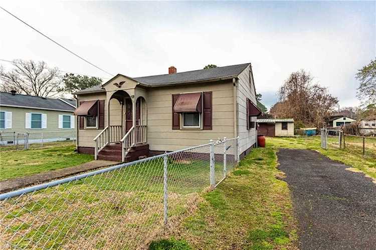 2716 Omar St Chesapeake, VA 23324 | MLS 10475993 Photo 1