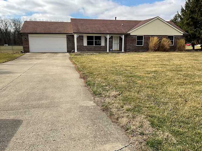 6229 S 50 W Pendleton, IN 46064 | MLS 21908274 Photo 1