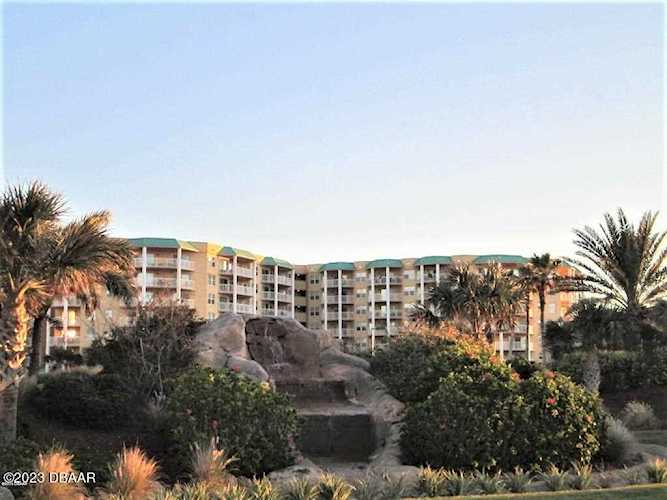 4670 Links Village Drive #D406 Ponce Inlet, FL 32127