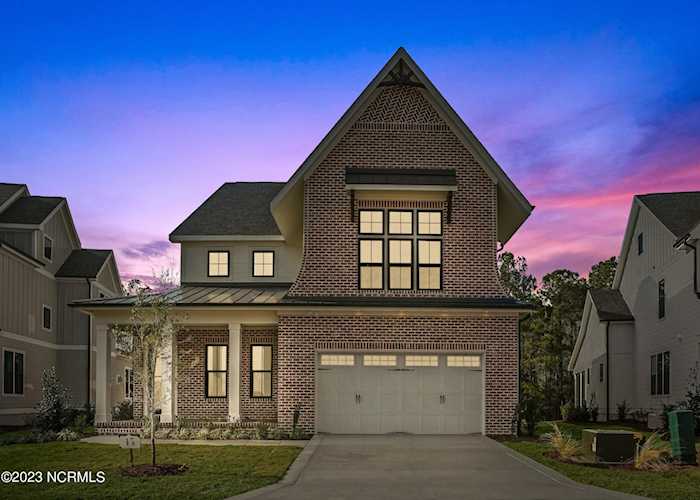 8241 Winding Creek Circle Wilmington, NC 28411