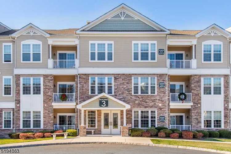 3209 Pierce Ln - Home for Sale in Rockaway Twp. NJ Photo 1