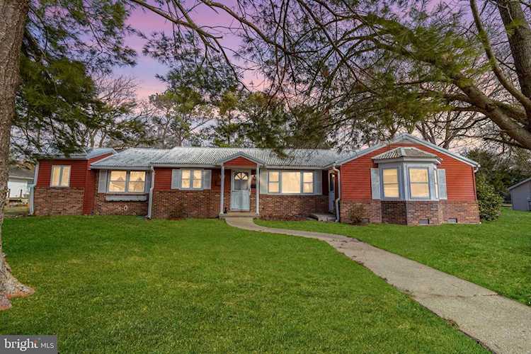 111 W 9th St Laurel, DE 19956