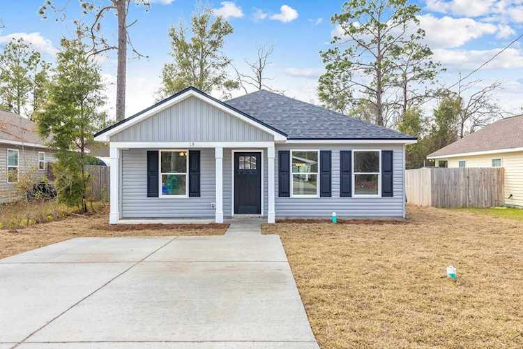18 Tranquil Ln Crawfordville, FL 32327-9999 in Magnolia Gardens Photo 1