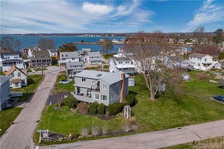 5 Charles Street Stonington, CT 06378