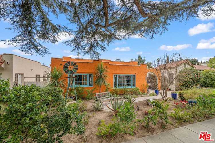 3472 Rowena Ave Los Angeles, CA 90027