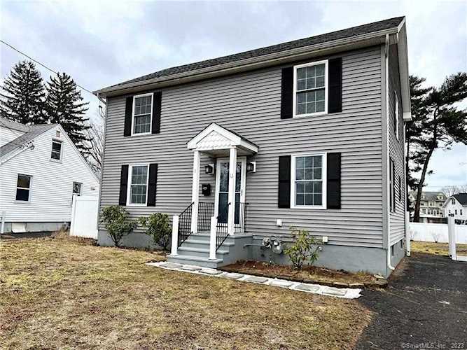 13 Guilford Court East Haven, CT 06512