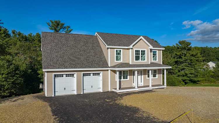 17 Higgins Dr in Kennebunk, ME - Century 21 New England Photo 1