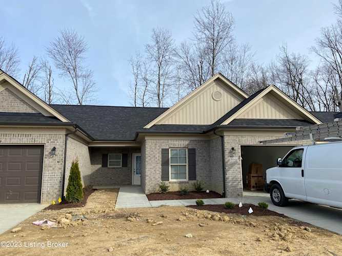 6511 Blum Farm Ct, Louisville, KY 40291 - Ferndale Gardens $249,900 Photo 1