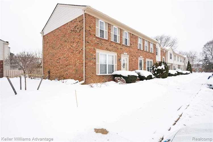 24517 Bashian Dr Novi, MI 48375 condo for sale, MLS#20230007842 | Dwellings Michigan Real Estate Photo 1