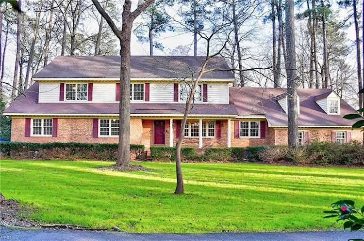1123 Little Neck Rd Virginia Beach, VA 23452